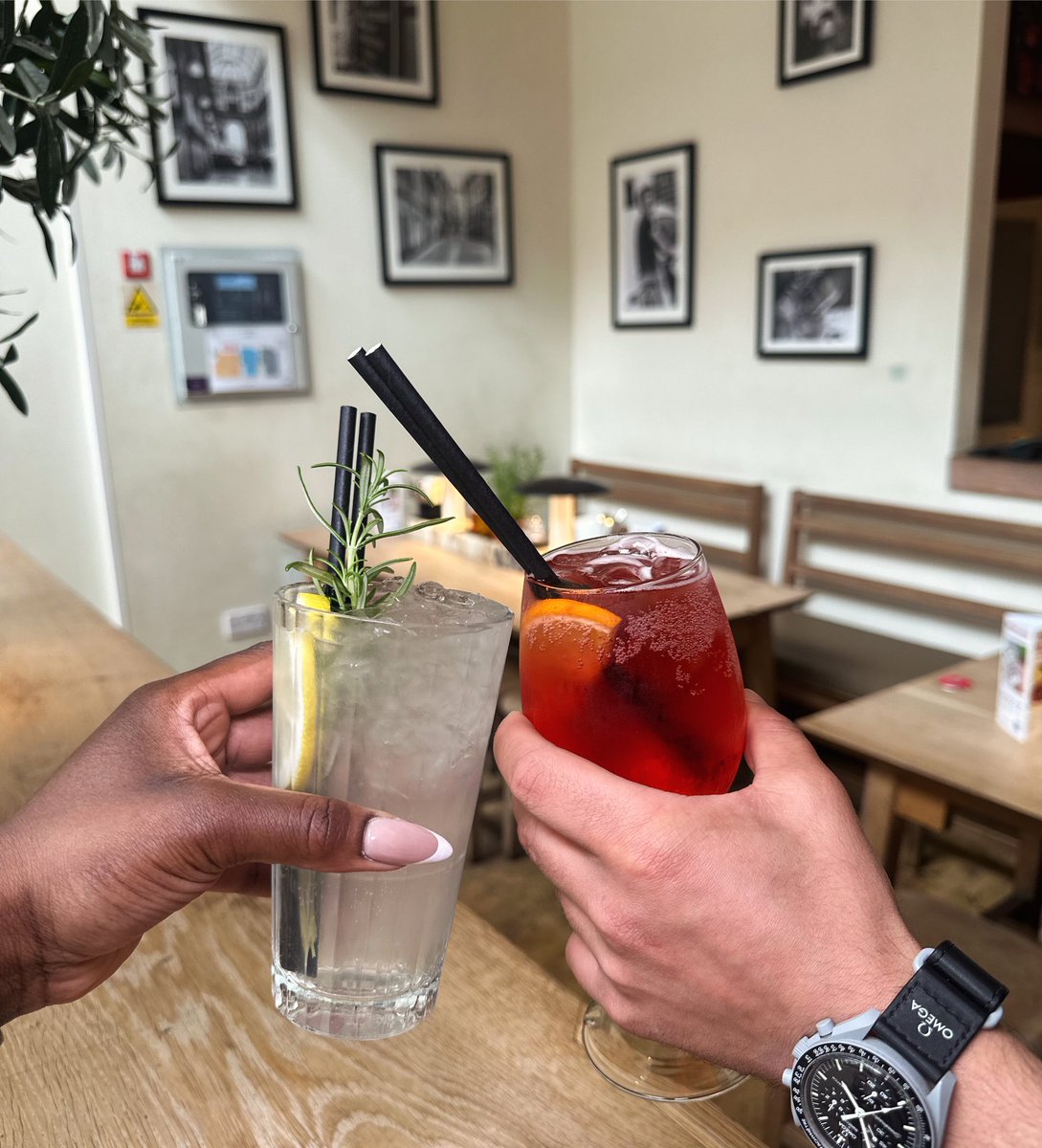 The sun is giving, it’s 5 o’clock somewhere 🤭. Vappy hour every Mon-Fri 3-6PM. 

🍸