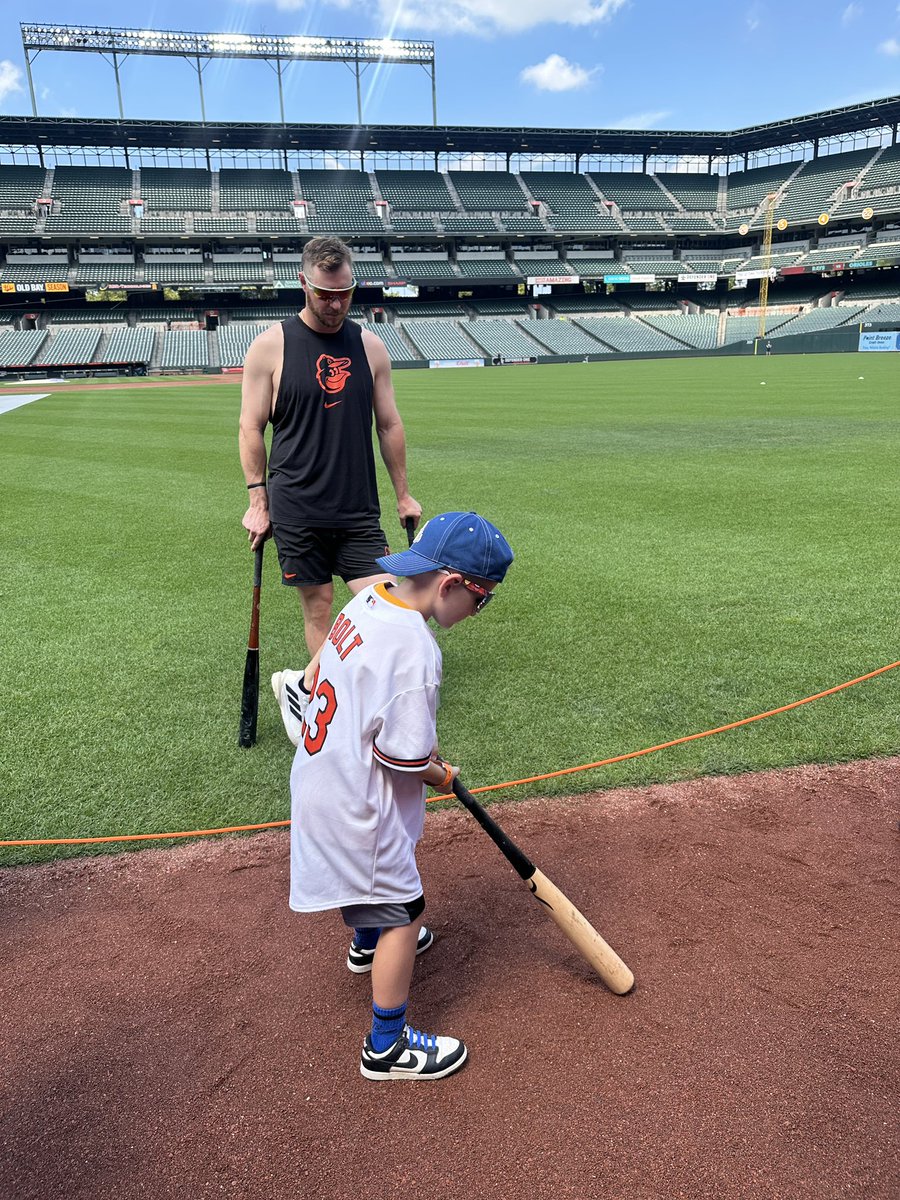 TheBolt08's tweet photo. @Orioles We got to experience that same this this weekend! What a blessing. Thank you Ryan for this special moment https://t.co/4PlWDYiENT