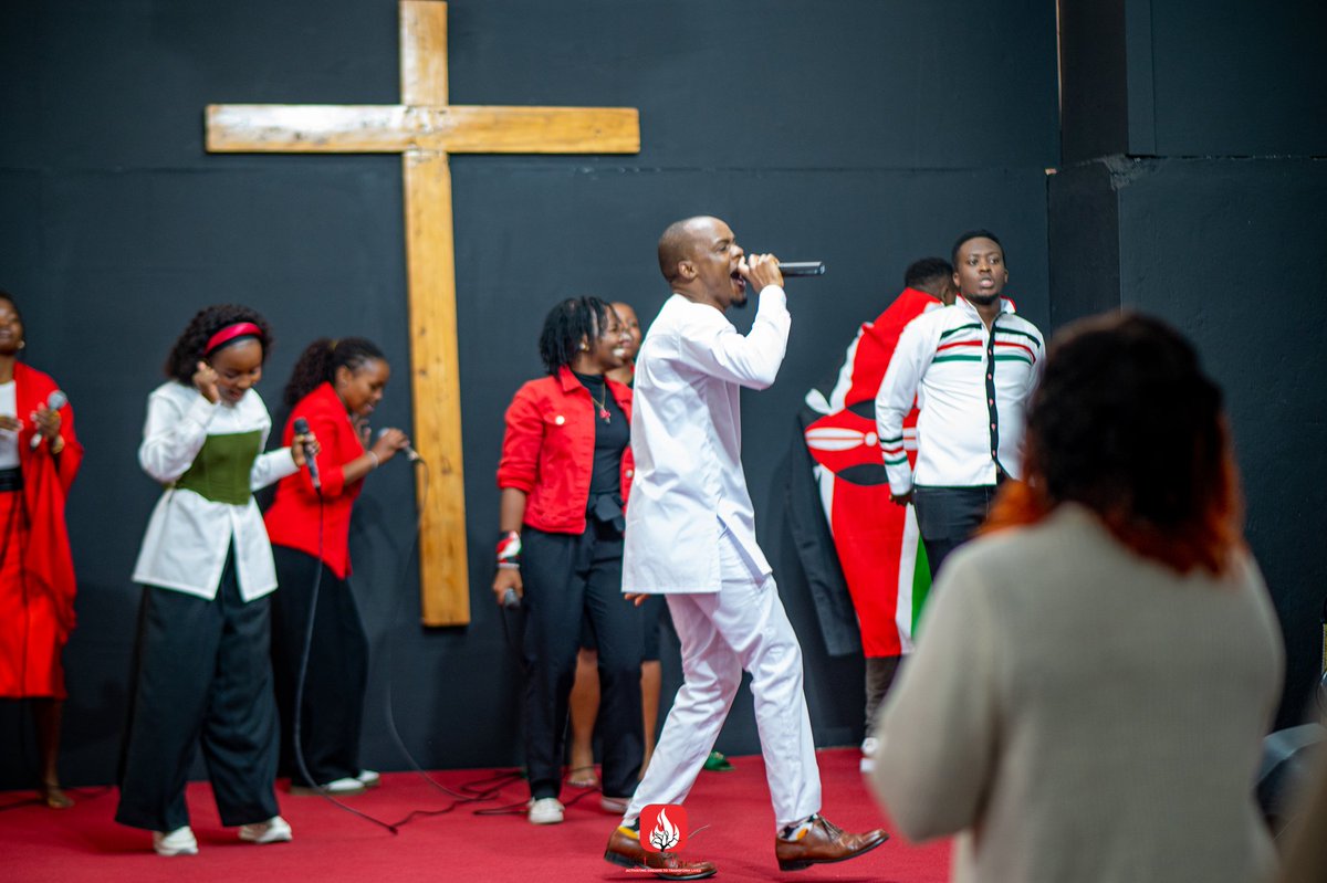 DestinyChapel04's tweet photo. Before we ask for anything, we give thanks for everything. Praise be to the One who never fails! 
#destinychapel #ThankYouLord #PraiseFirst #Church https://t.co/dY8BP3MYWA
