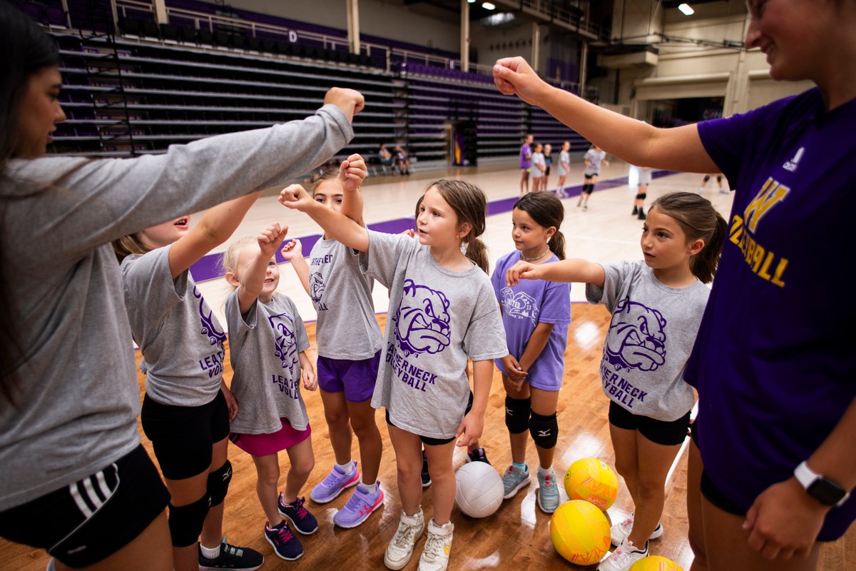 This week is the LAST week to sign up for our volleyball camps!📅

🎟️-tinyurl.com/5p9587x2