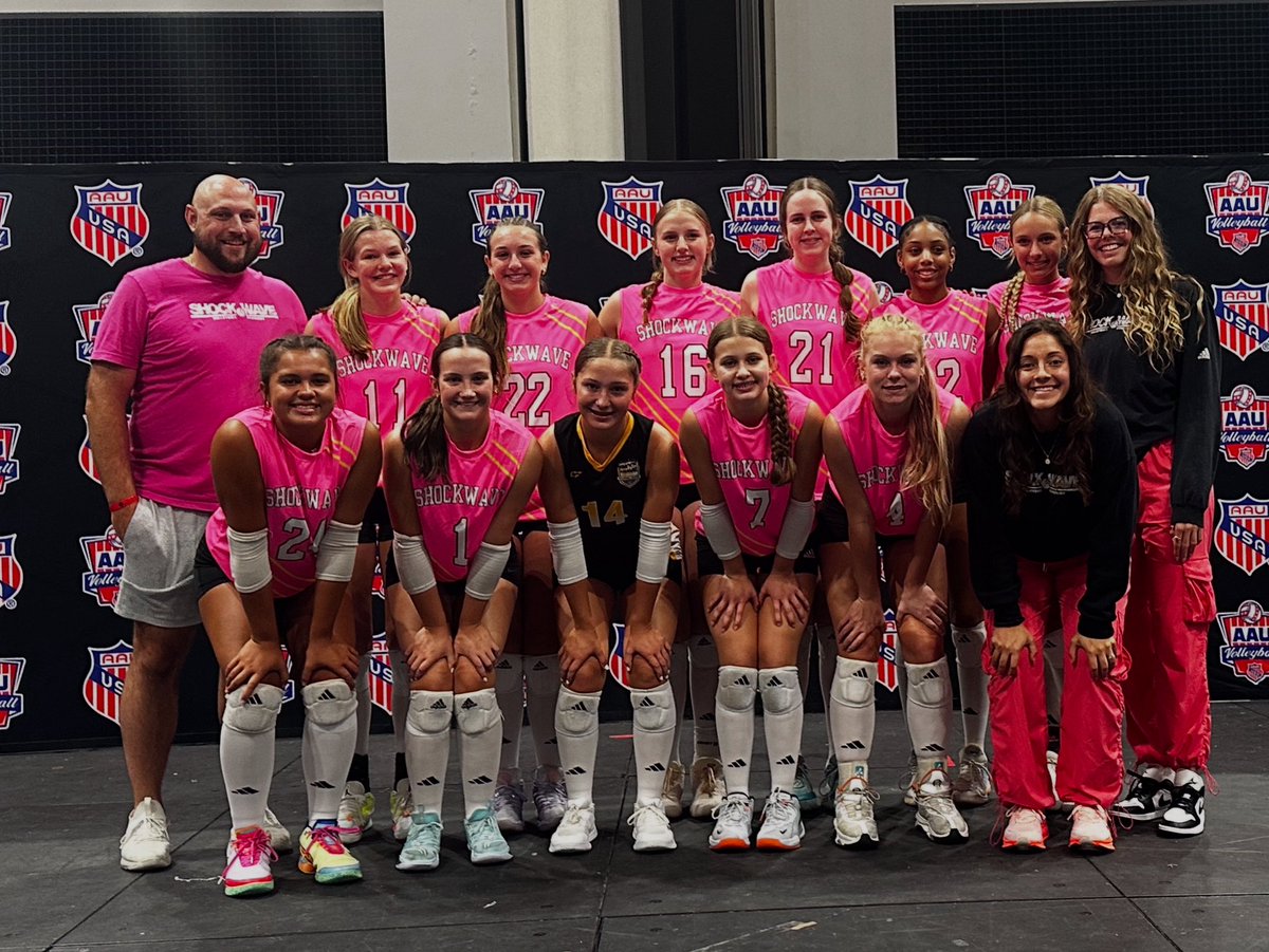 shockwavevba's tweet image. 15-Black brings home the Ruby B Division Championship Plaque and a 19th place finish out of 91 teams at AAU Nationals playing in 15 Premier!! 8-3 overall in matches, 16-8 in sets. Proud of this group!! 🩷🏐🖤💛