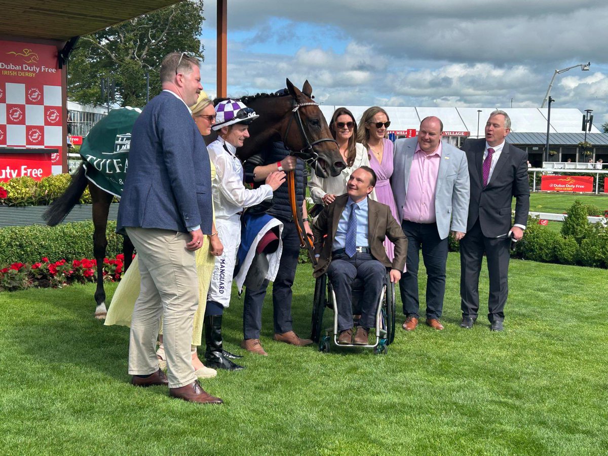 Alkaş Stud (@alkasstud) on Twitter photo <a href="/AlkasStud/">Alkaş Stud</a> İrlanda kısraklarından Fleeting Smile'ın erkek tayı Fleetfoot <a href="/curraghrace/">The Curragh Racecourse</a> hipodromunda kazandı... <a href="/whitethornstud/">Whitethorn Bloodstock</a>
<a href="/EAlkas/">Emir Alkaş</a> <a href="/AlkasStud/">Alkaş Stud</a> İrlanda kısraklarından Fleeting Smile'ın erkek tayı Fleetfoot <a href="/curraghrace/">The Curragh Racecourse</a> hipodromunda kazandı... <a href="/whitethornstud/">Whitethorn Bloodstock</a>
<a href="/EAlkas/">Emir Alkaş</a>