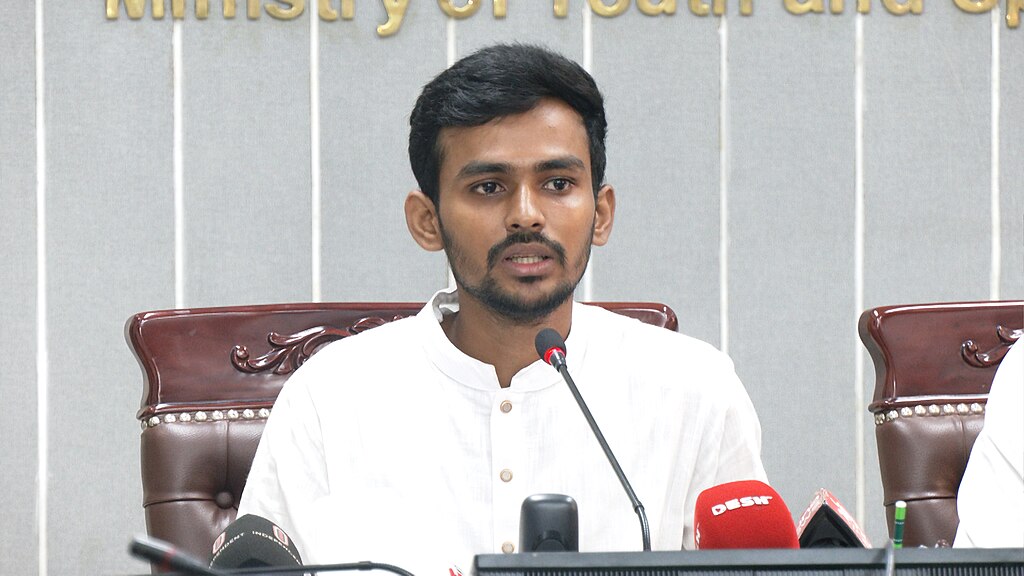 সিসিটিভি ফুটেজ ফাঁস: জাতীয় নিরাপত্তা নিয়ে প্রশ্ন তুললেন আসিফ মাহমুদ