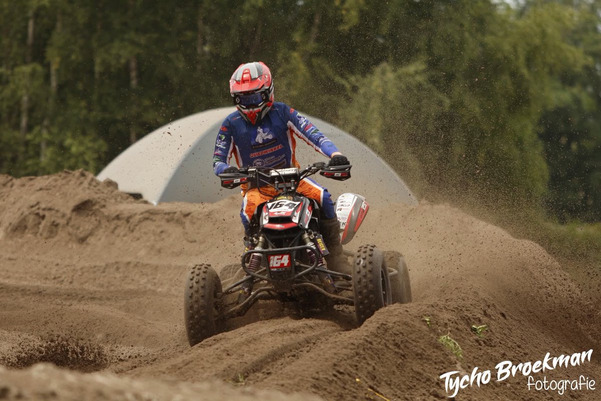 Afgelopen weekend een zware wedstrijd in Berghem door de warmte. Top gereden en gestreden. De bekers mochten mee naar huis 🏆