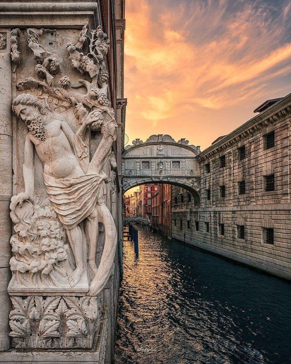 The iconic Bridge of Sighs in Venice, Italy