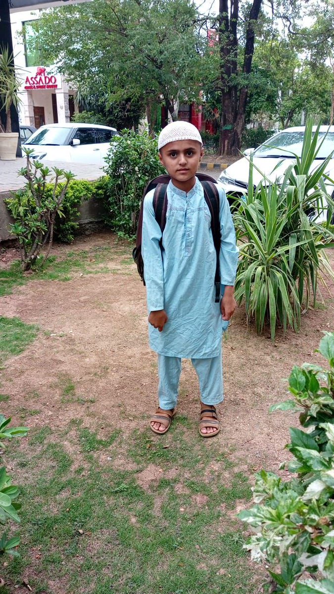Islamabadies's tweet image. 🔴#MissingChild Alert!

Mustafa (9), s/o Yaqoob Shah, r/o Peshawar, went missing today at 9AM from Babul Islam Madrassa, F-7 Markaz, #Islamabad.
Contact📞 0303-5170269