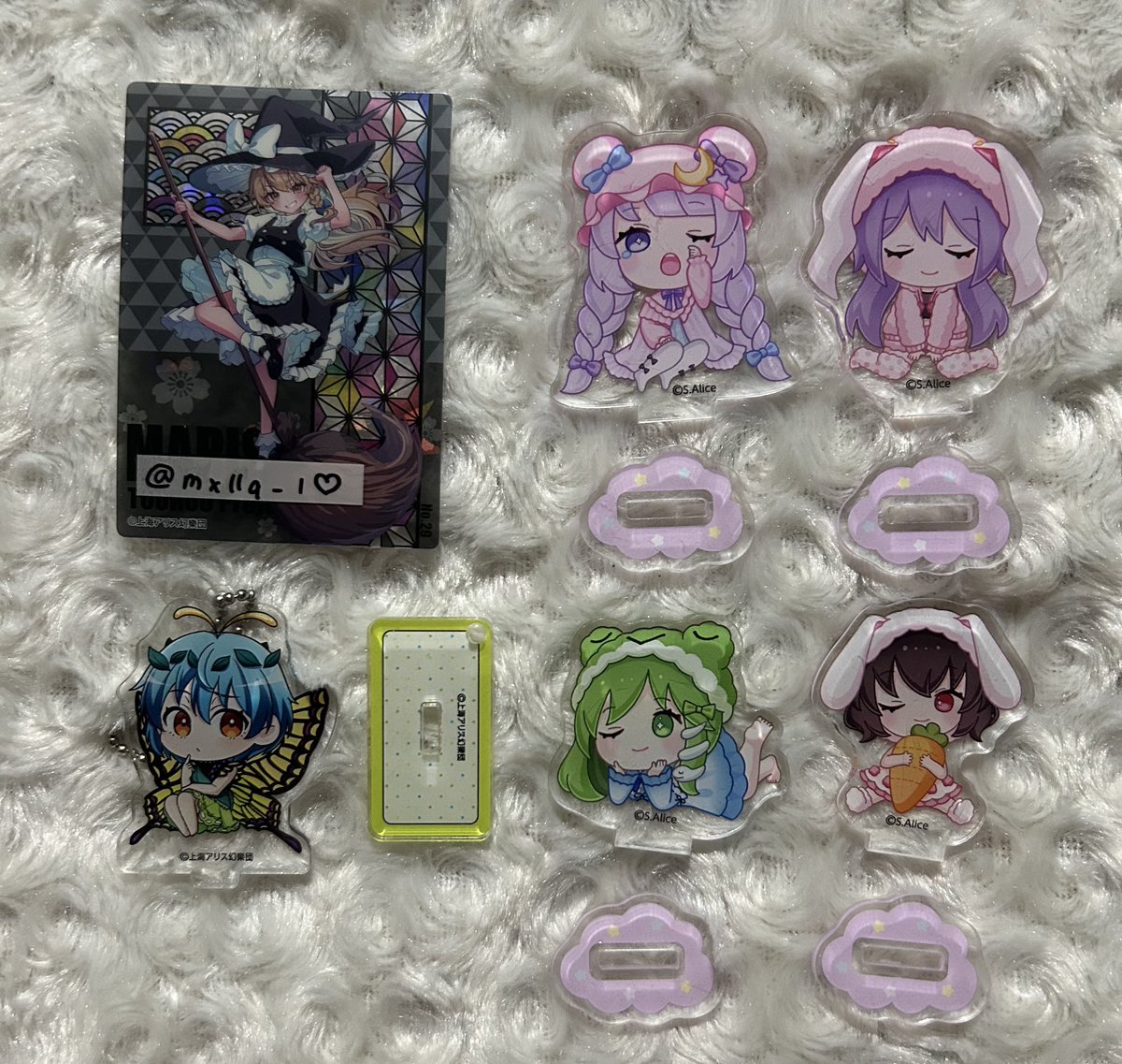 mxllq_1's tweet photo. 【交換】東方Project  DAISO ウエハースカード アニメイト特典 ラバーチャーム ミニアクリルスタンド アクリルキーホルダー ステッカー プチキャンバスコレクション

譲 : 画像
求 : 同異種魔理沙

♡纏めての方優先
♡レート差可
♡1点~のお声がけ可

検索からでもお気軽にお声がけください🎀 https://t.co/q7Z69feht4
