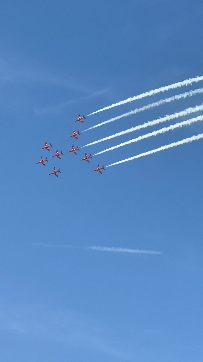 LeaderofKCC's tweet photo. We saw the best of #British and the best of #Kent this weekend with a superb air show at #Headcorn if you missed it here are some highlights. @HeadcornVillage @skydiveheadcorn @rafredarrows https://t.co/Zy0CPOD4De