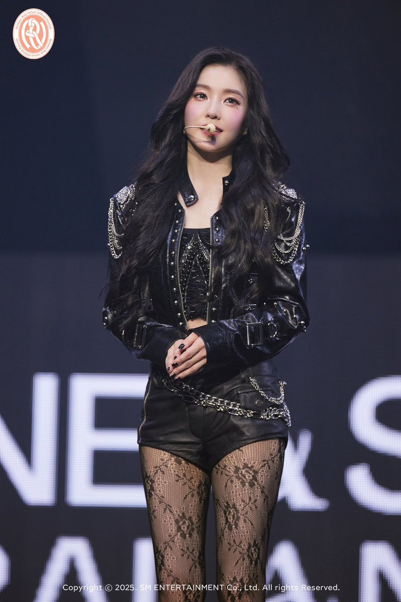 baechustokki's tweet photo. enough time has passed. this is irene’s best concert look ever. https://t.co/dN8kpRTk66
