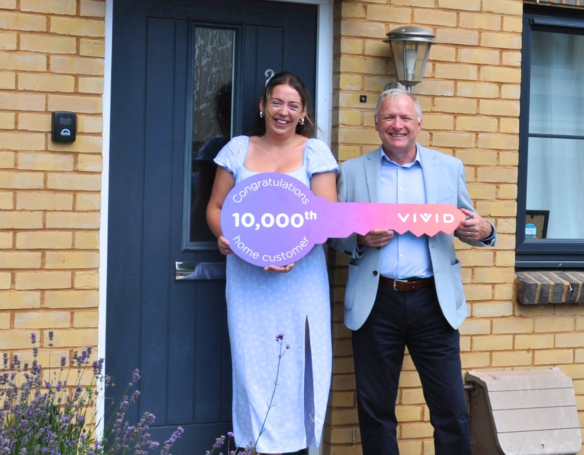 We’re reached a significant milestone - we've built 10,000 new homes, providing 23,000 people across the South with a place to call home! 🏡 Our 10,000th home is in Eastleigh, where Ashley and her family recently moved and already feel at home. Read more: orlo.uk/z4Y4I