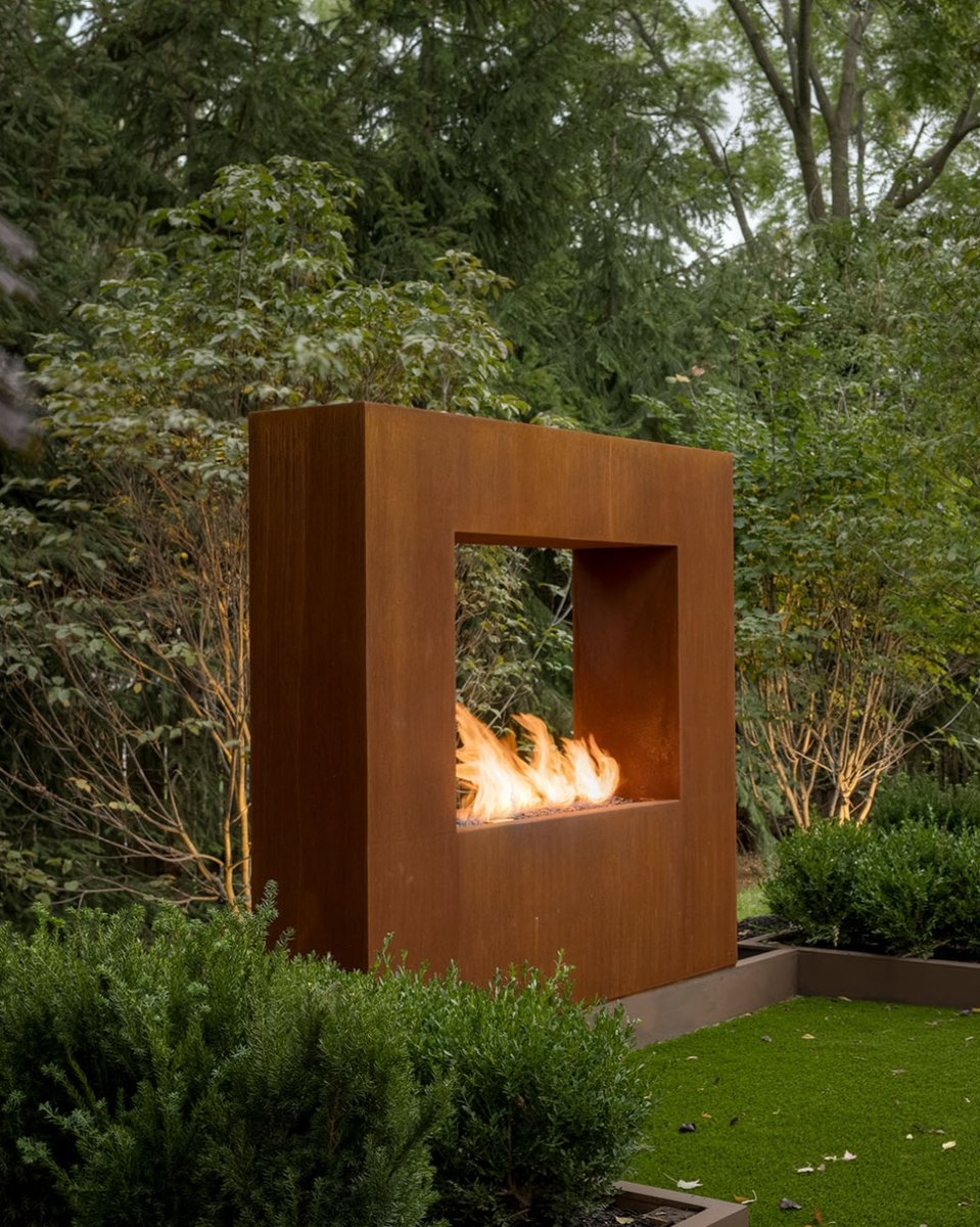 paloform's tweet image. A sculptural statement with fire at its core. 

The Komodo modern outdoor #fireplace redefines outdoor spaces with its quiet appeal. Featuring a seamless steel surround and a wide linear flame, it creates a warm ambiance for serene moments outside. 

#paloform