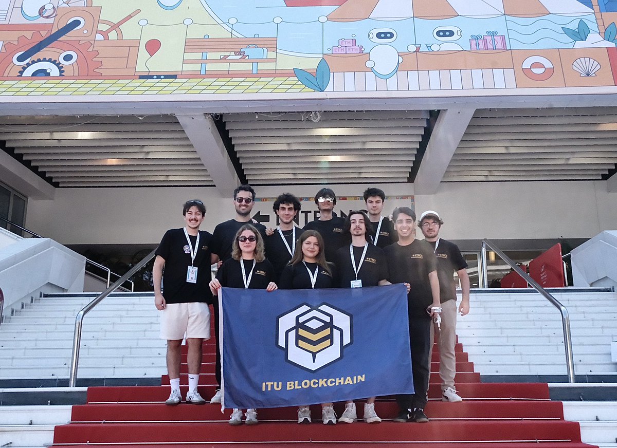 ITUblockchain's tweet image. 📍EthCC Cannes’dayız! 🇫🇷🥐

Alandan içerikler yolda! 👀