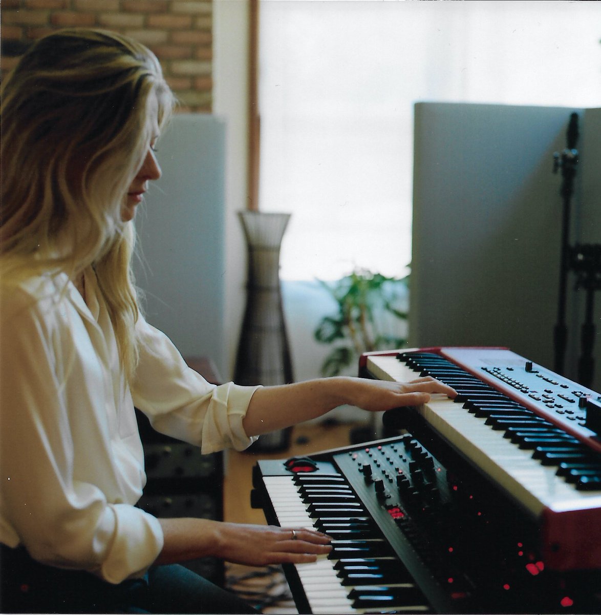 Still Corners tweet media