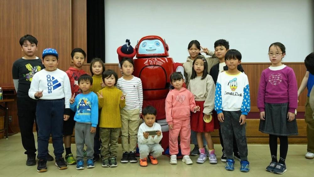 mundocristiano's tweet photo. 🇯🇵✨ Superlibro está tocando generaciones en Japón, donde el evangelio enfrenta grandes barreras culturales. Niños, padres y hasta abuelos descubren a Jesús a través de esta serie animada.
📎 Conoce más: https://t.co/RYdlEt6Rjl
#Superlibro #EvangelismoEnAsia #FeEnFamilia #MundoCristiano