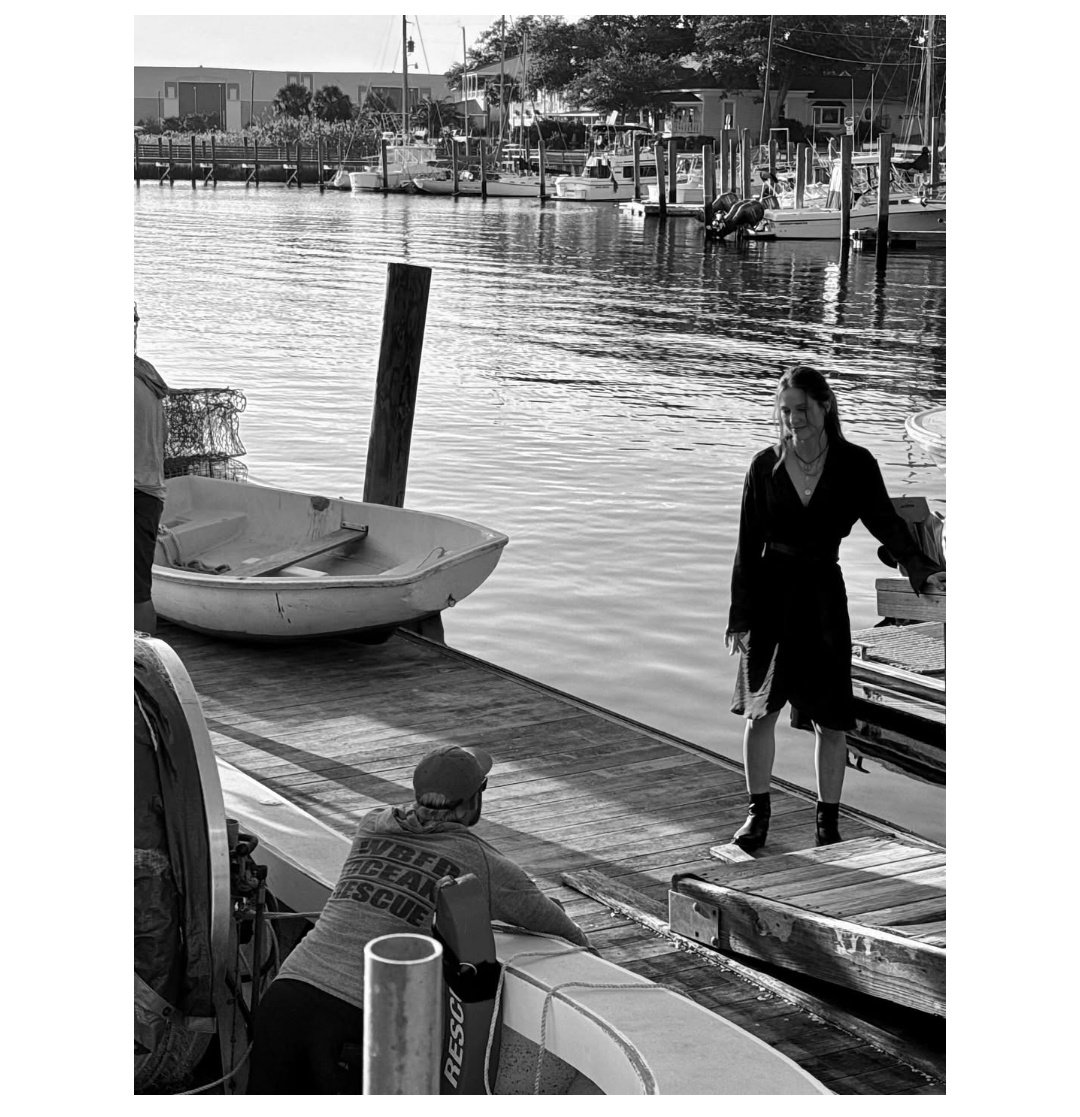 badpostsbenoist's tweet image. she's the cutesttttt!! some more #TheWaterfront behind the scenes, via Gerardo Celasco on IG.