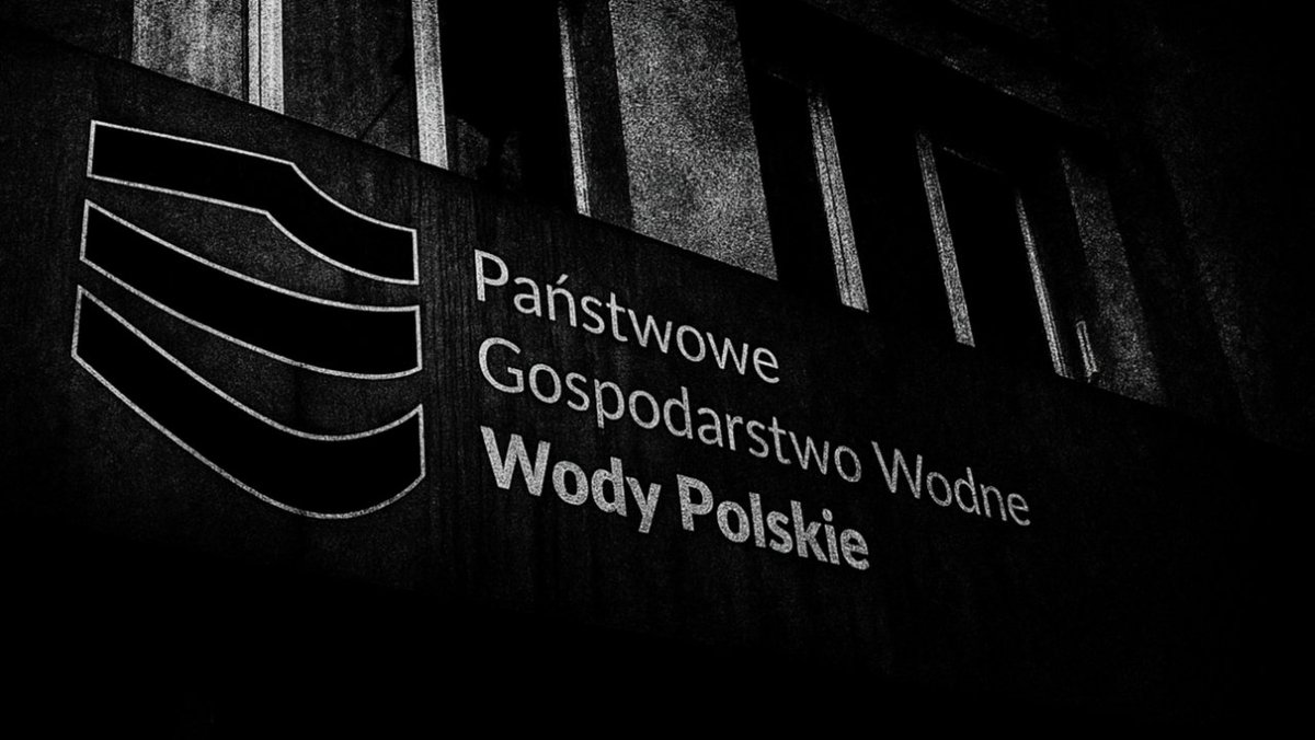 Gregory Waligora (@lordmacgreg) on Twitter photo Od lat byłem związany zawodowo z <a href="/WodyPolskie/">Wody Polskie</a> i ich poprzednikiem – KZGW. Wierzyłem w sens tej instytucji, jej misję i ludzi, którzy ją tworzyli. Dziś – gdy mówi się o jej restrukturyzacji lub nawet likwidacji – postanowiłem zabrać głos.
Nie z zemsty. Z obowiązku.
W tym Od lat byłem związany zawodowo z <a href="/WodyPolskie/">Wody Polskie</a> i ich poprzednikiem – KZGW. Wierzyłem w sens tej instytucji, jej misję i ludzi, którzy ją tworzyli. Dziś – gdy mówi się o jej restrukturyzacji lub nawet likwidacji – postanowiłem zabrać głos.
Nie z zemsty. Z obowiązku.
W tym