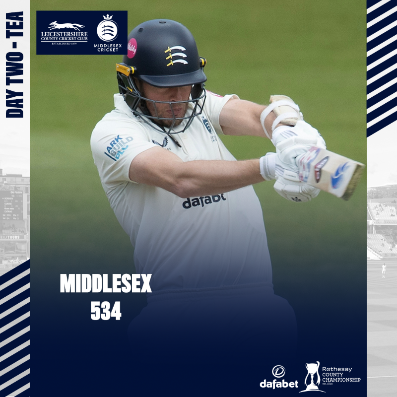Middlesex_CCC's tweet photo. 🫖 | LEICESTERSHIRE V MIDDLESEX | TEA
We have been dismissed for 534 in our first innings at Grace Road.

Ben Geddes scored a career-best 137 and Sam Robson made 133.

MATCH CENTRE ⬇️ | #OneMiddlesex