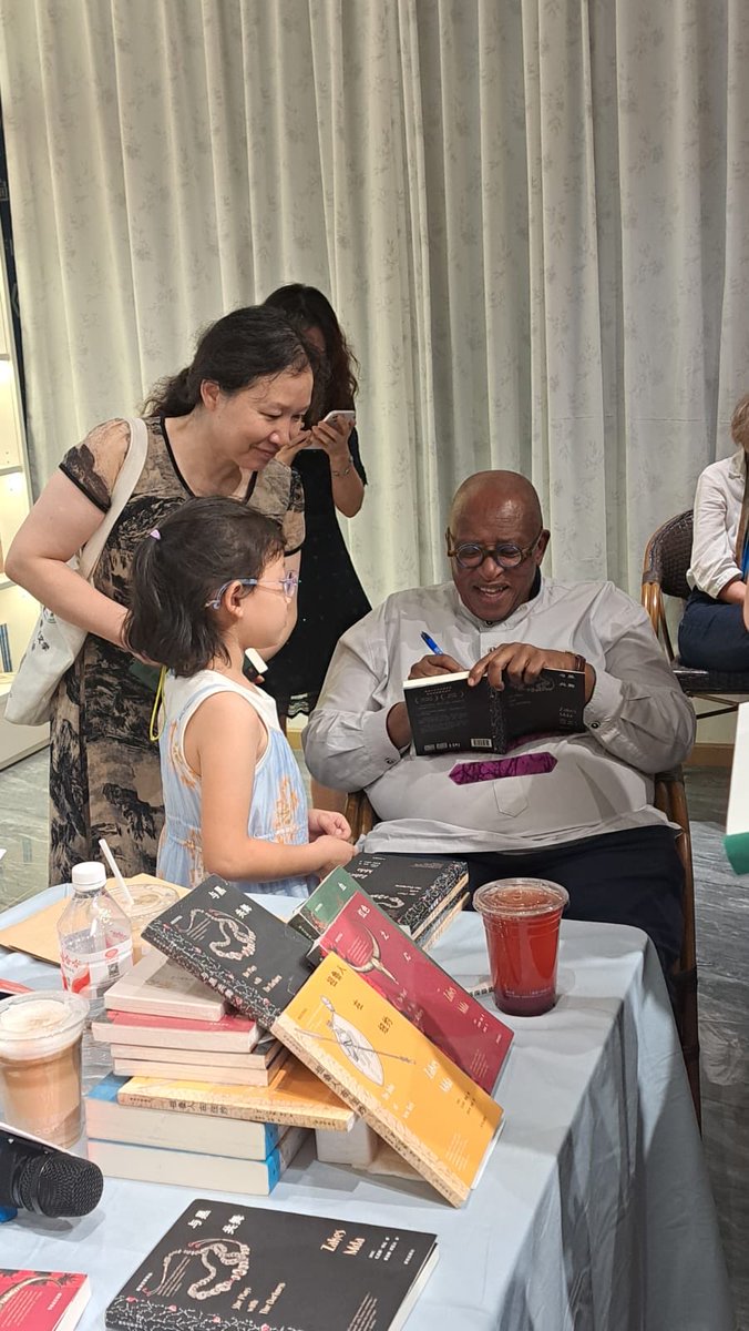 ZakesMda's tweet photo. People of the world read my books in such diverse languages as Estonian, Italian, Serbian, TshiVenda, Turkish, Norwegian, Dutch, Korean and many others, and now three of them (She Plays with the Darkness, The Heart of Redness,and The Zulus of New York) in New Chinese (Mandarin) https://t.co/SQmLTuYZiz