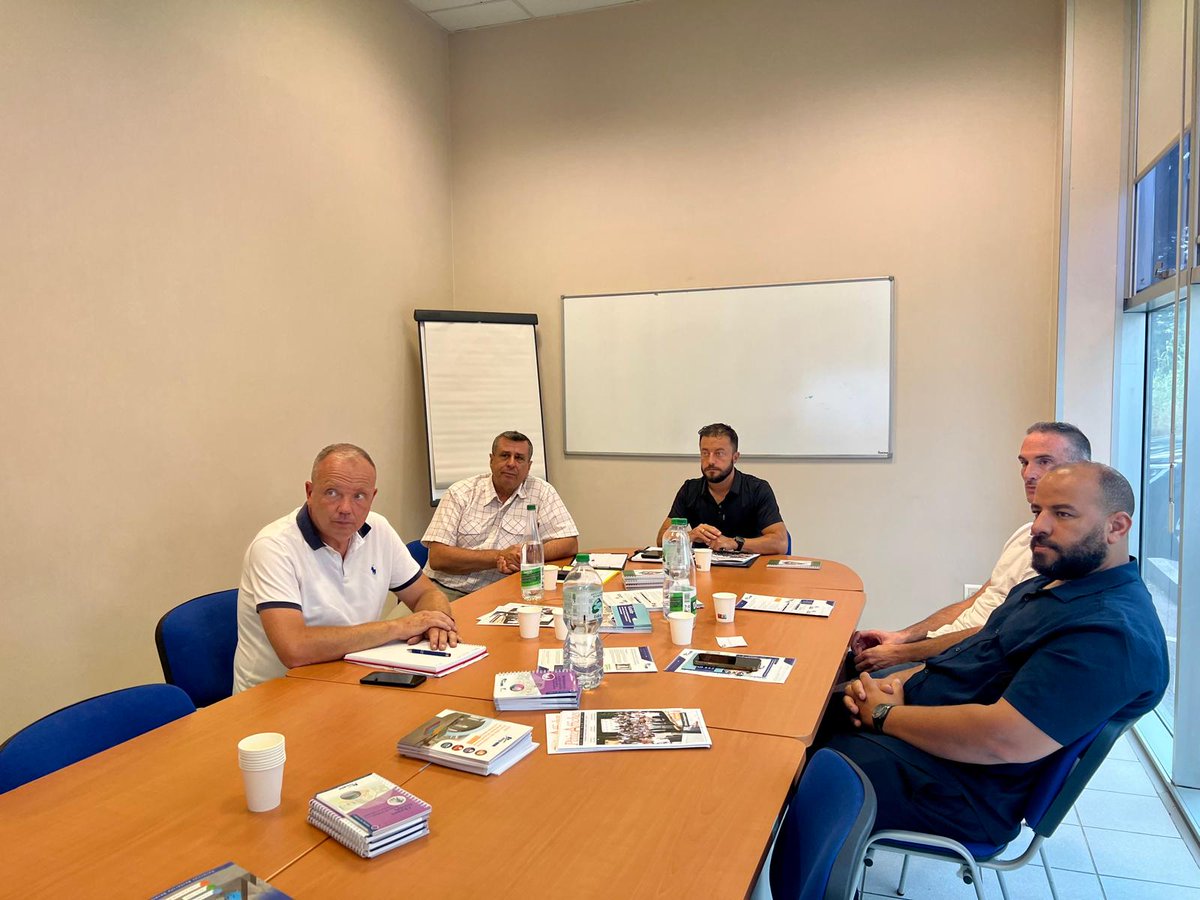 📢 [ REUNION TECHNIQUE ] UNECP

Aujourd’hui, Stéphane DELPECH et plusieurs membres de l’UNECP-FFB se sont réunis pour aborder des thématiques clés de la Profession 

🙏Merci à Nadège OMBE, Secrétaire Générale UNECP-FFB, d’avoir animé cette rencontre.