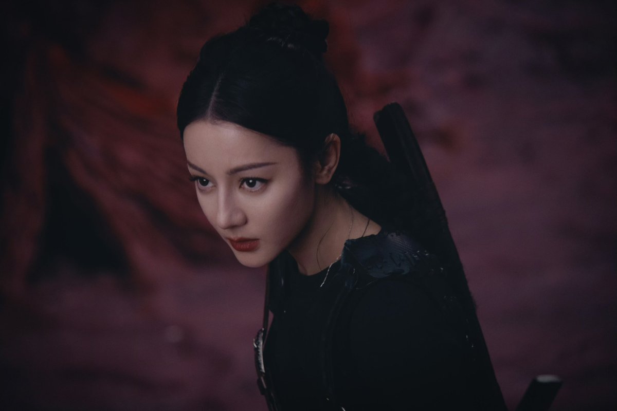 dramapotatoe's tweet photo. #Dilireba’s studio shares new stills as #LoveOntheTurquoiseLand passes 2 million reservations for Tencent Video

#dilraba https://t.co/7ltxPzL8ZW