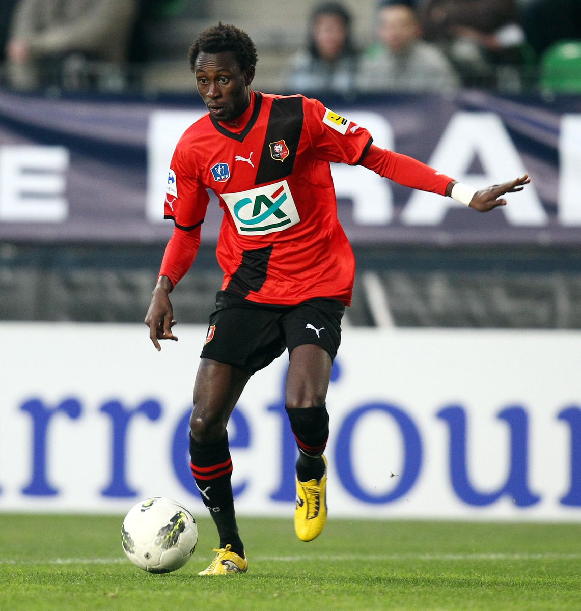 _BeFootball's tweet photo. Je pense à Jonathan Pitroipa 🇧🇫 https://t.co/HOQbXsuNWv