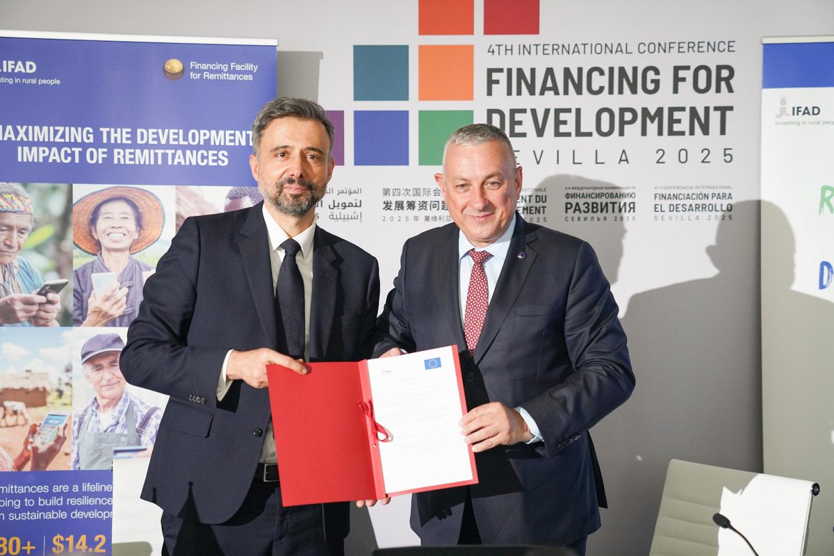 FFR (@ffremittances) on Twitter photo 📢 Just signed in Seville at #FfD4!
<a href="/IFAD/">International Fund for Agricultural Development</a> & <a href="/EU_Commission/">European Commission</a> launch #ResilientRemit, a €4.26M initiative to boost climate resilience in
🇭🇳Honduras, 🇸🇳Senegal & 🇵🇰Pakistan by harnessing the power of remittances & diaspora investments 💵.
#Remittances are the largest & most 📢 Just signed in Seville at #FfD4!
<a href="/IFAD/">International Fund for Agricultural Development</a> & <a href="/EU_Commission/">European Commission</a> launch #ResilientRemit, a €4.26M initiative to boost climate resilience in
🇭🇳Honduras, 🇸🇳Senegal & 🇵🇰Pakistan by harnessing the power of remittances & diaspora investments 💵.
#Remittances are the largest & most