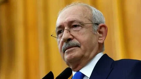 Nush ile uslanmayanı etmeli tekdir; tekdir ile uslanmayanın hakkı kötektir.
     İHRAÇ EDİN.Haketti