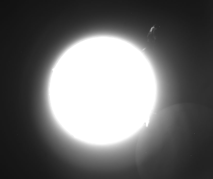 Had to raise the gain and exposure to catch the whole of the giant prom yesterday. Currently trying to create an animation of it. #sun #solar #astrophotography #astronomy #space