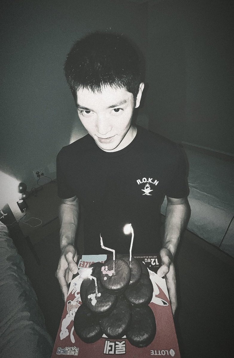 taeyongpictures's tweet photo. HAPPY TAEYONG DAY

#TAEYONG30thChapter 
#태용이의_빛나는_서른한번째_항해 https://t.co/WJZUNFuhSi