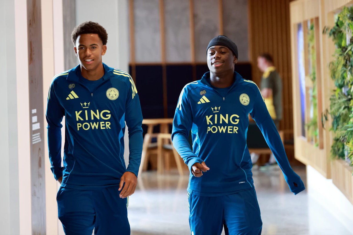 Jeremy Monga y Louis Page, ya en la pretemporada, los mas chicos listos para ganarse sus oportunidades🦊💎