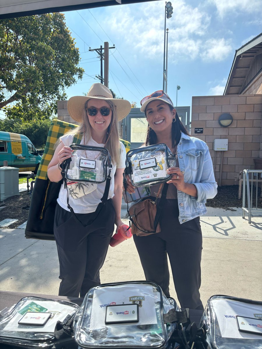 PLL_Academy's tweet image. Thank you to @usbank for providing Parent Packs to each of the families at The Cali Cup this weekend! 👏🏆