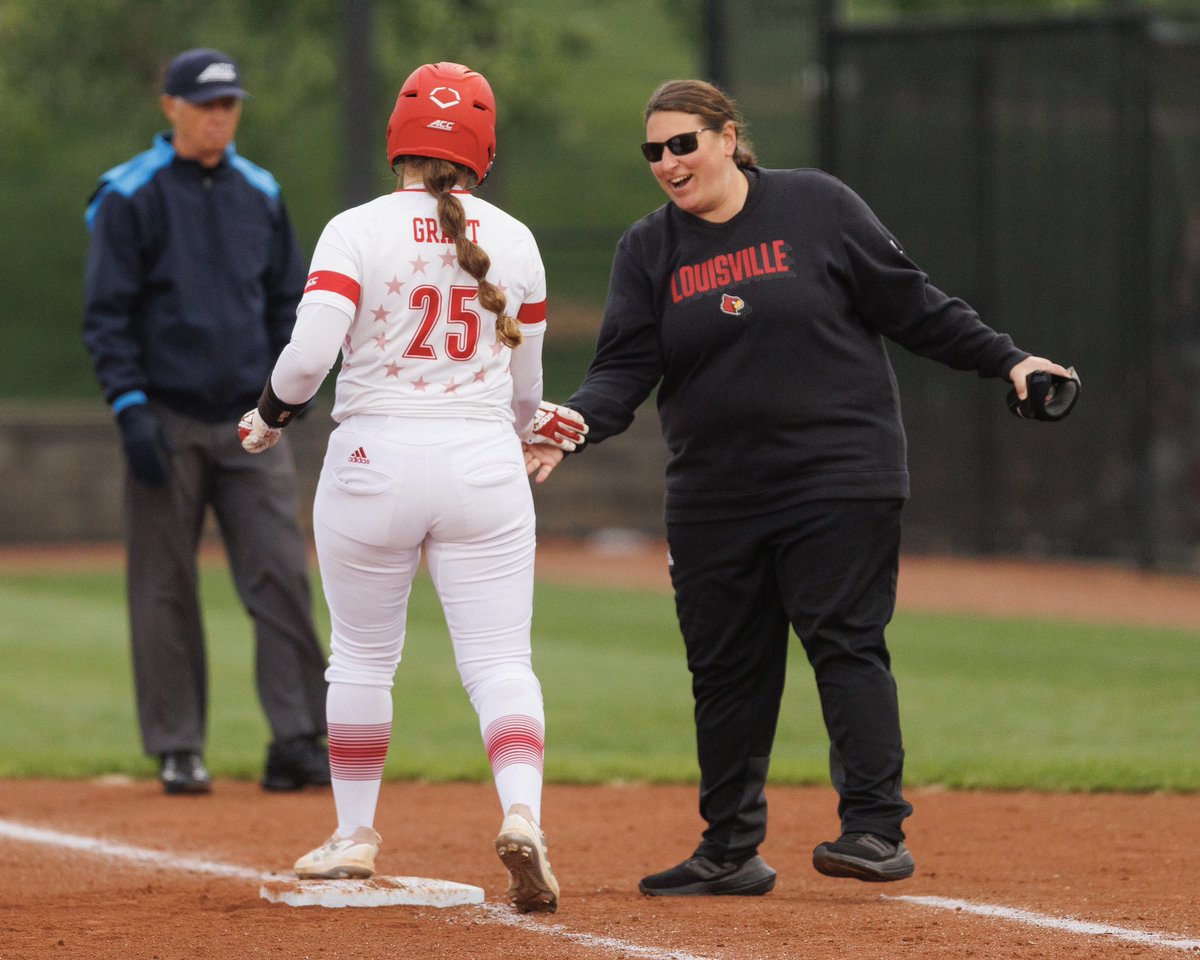 Happy birthday to our amazing assistant coach, Griff! Have a great day! 🥳

#GoCards