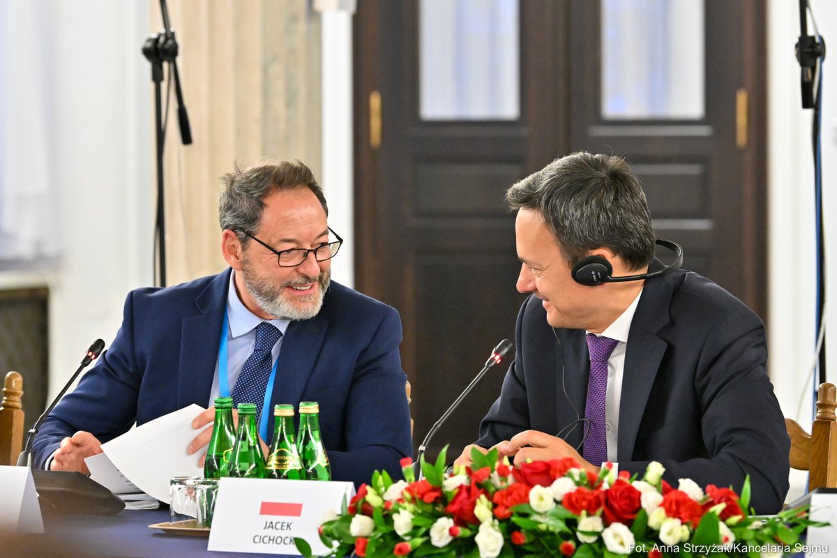 PLParliament's tweet image. 💻📍 Artificial Intelligence in the Service of Europe’s Parliaments
An informal meeting of the Secretaries General of the National Parliaments of the #EuropeanUnion and the European Parliament has concluded in the #Sejm. The discussions focused on one of the most pressing issues…