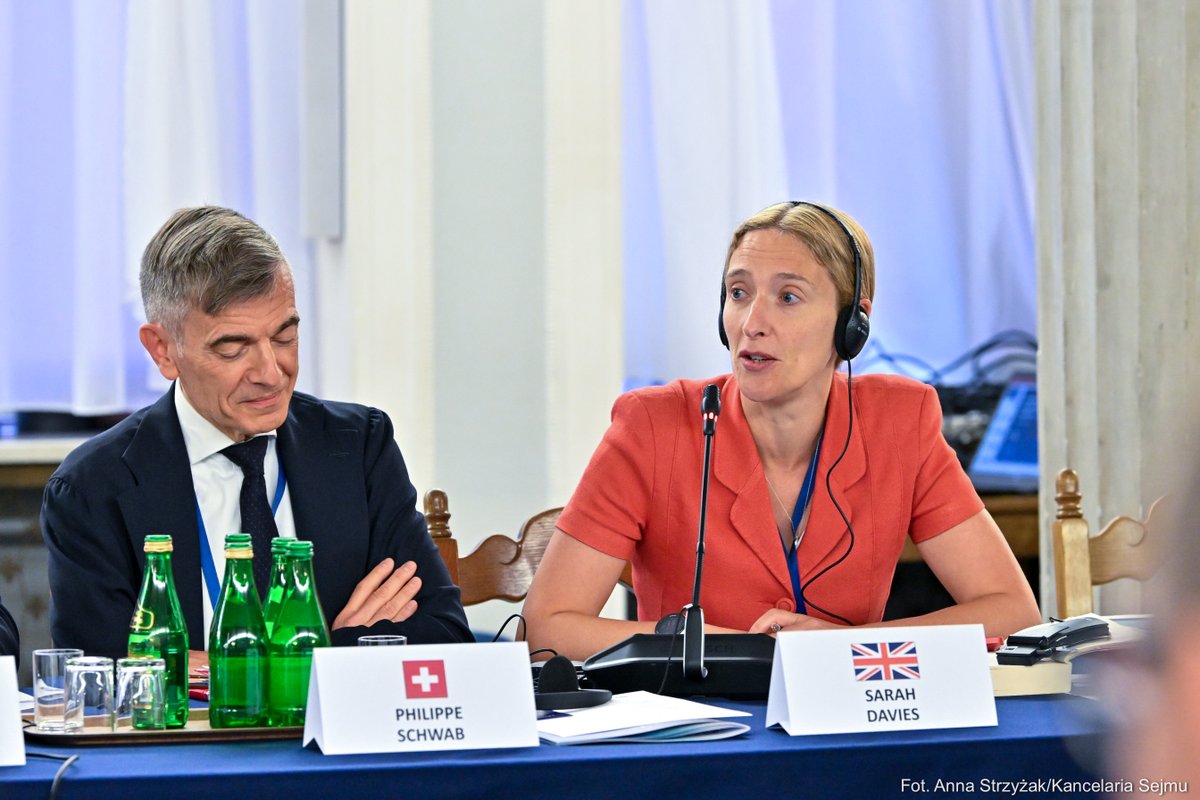 PLParliament's tweet image. 💻📍 Artificial Intelligence in the Service of Europe’s Parliaments
An informal meeting of the Secretaries General of the National Parliaments of the #EuropeanUnion and the European Parliament has concluded in the #Sejm. The discussions focused on one of the most pressing issues…