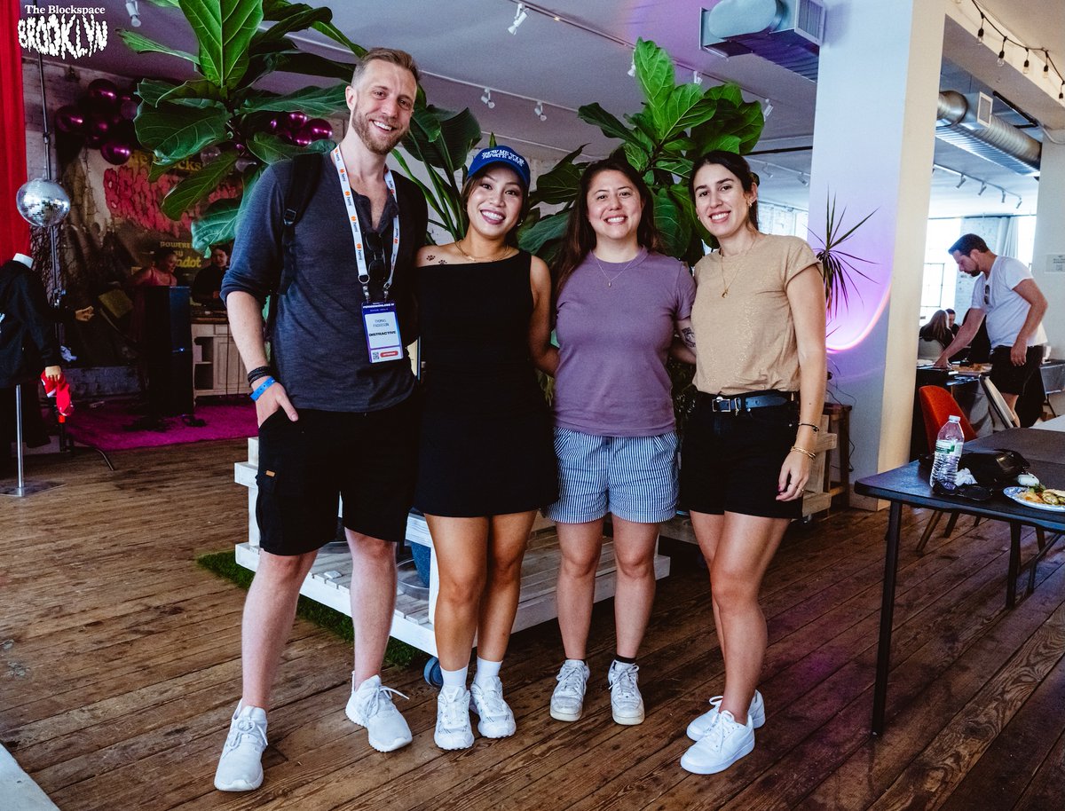 distractivexyz's tweet image. Polkadot brought the vibes to Permissionless last week!
Distractive crew had a blast making it happen with @joinwebzero, @heroicgg, @PlayPudgyParty, and the rest of the @Polkadot eco 🔥🫶
gg everyone