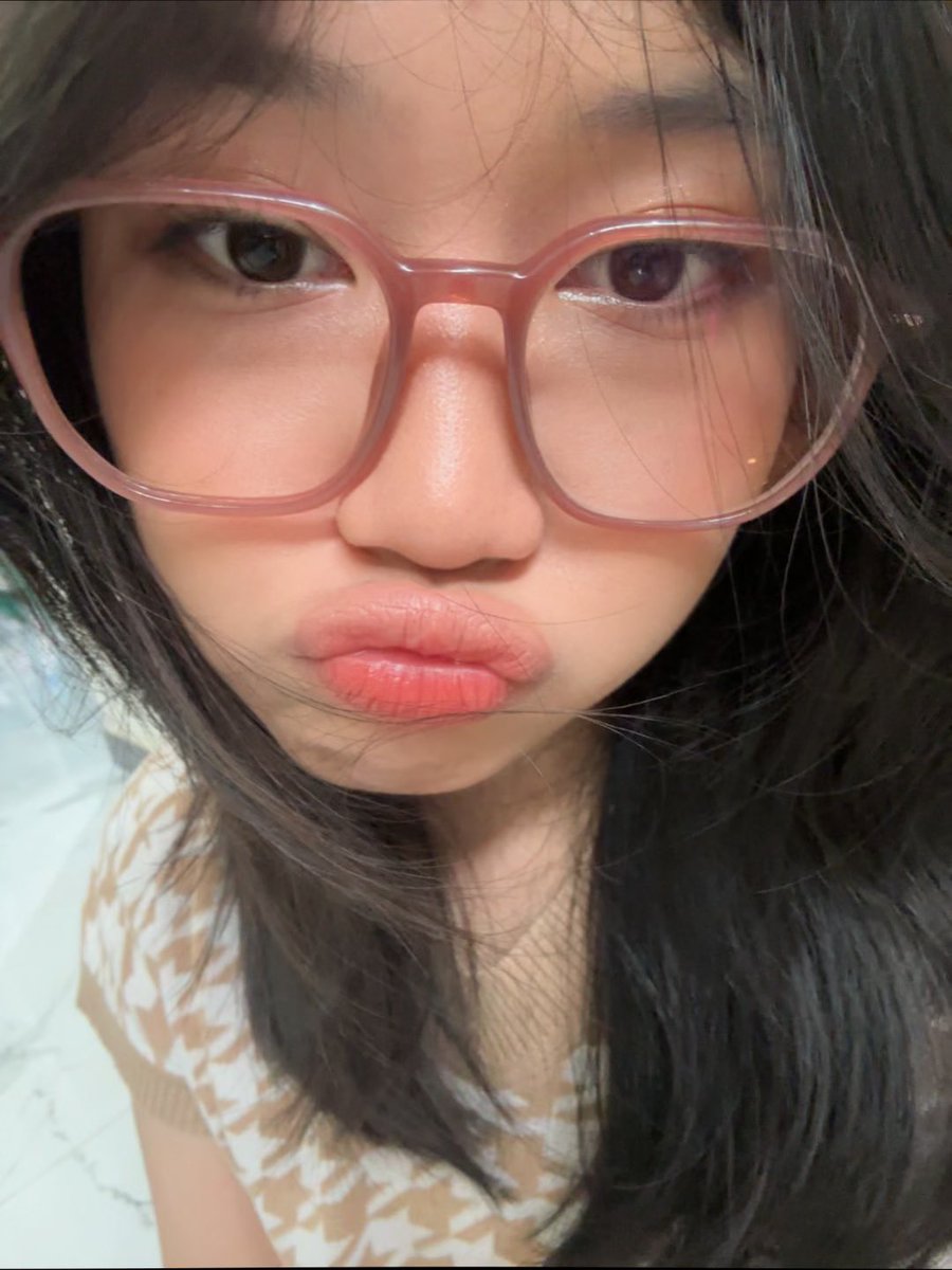 woonhakgeprek's tweet image. โOh so you like nerds?โ
โNo, i like a nerd.โ
#ODSD #ONEDOORSelcaDay #์ดํ #WOONHAK #BOYNEXTDOOR #๋ณด์ด๋ฅ์คํธ๋์ด @BOYNEXTDOOR_KOZ
