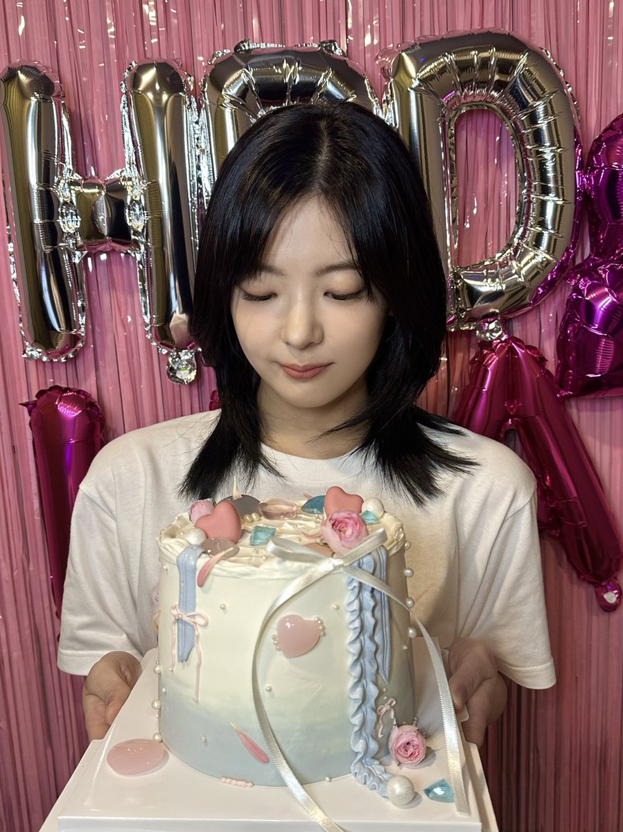 [🩷LIADAY25] LIA's birthday is less than a month away from us~ We are now accepting suggestions for LIA DAY TAGLINE &amp; HASHTAG, don't forget to send yours!

🩷: forms.gle/gmNTQf1xqDYVuE…