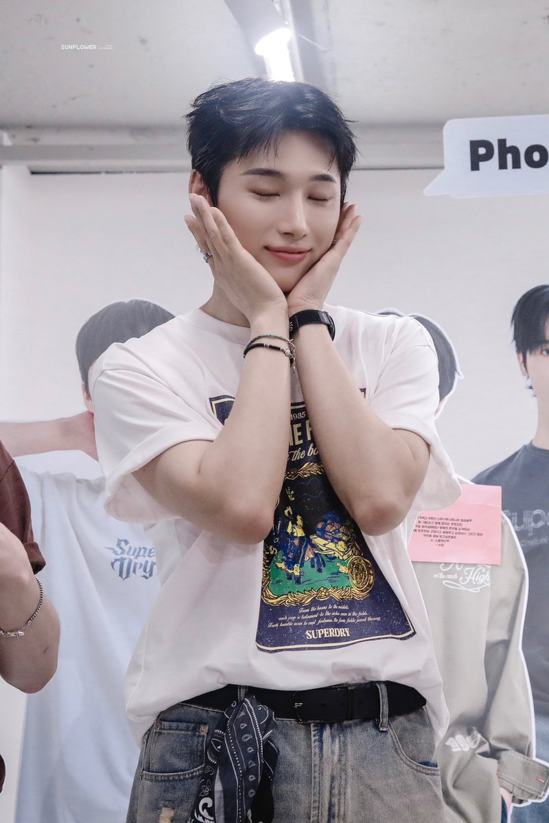 sunflower_kjh's tweet image. 250701 #HAPPY_JAEHAN_DAY 💙
🌻💛😌🥰
#재한 #김재한 #쟌 #JAEHAN
#오메가엑스 #OMEGA_X