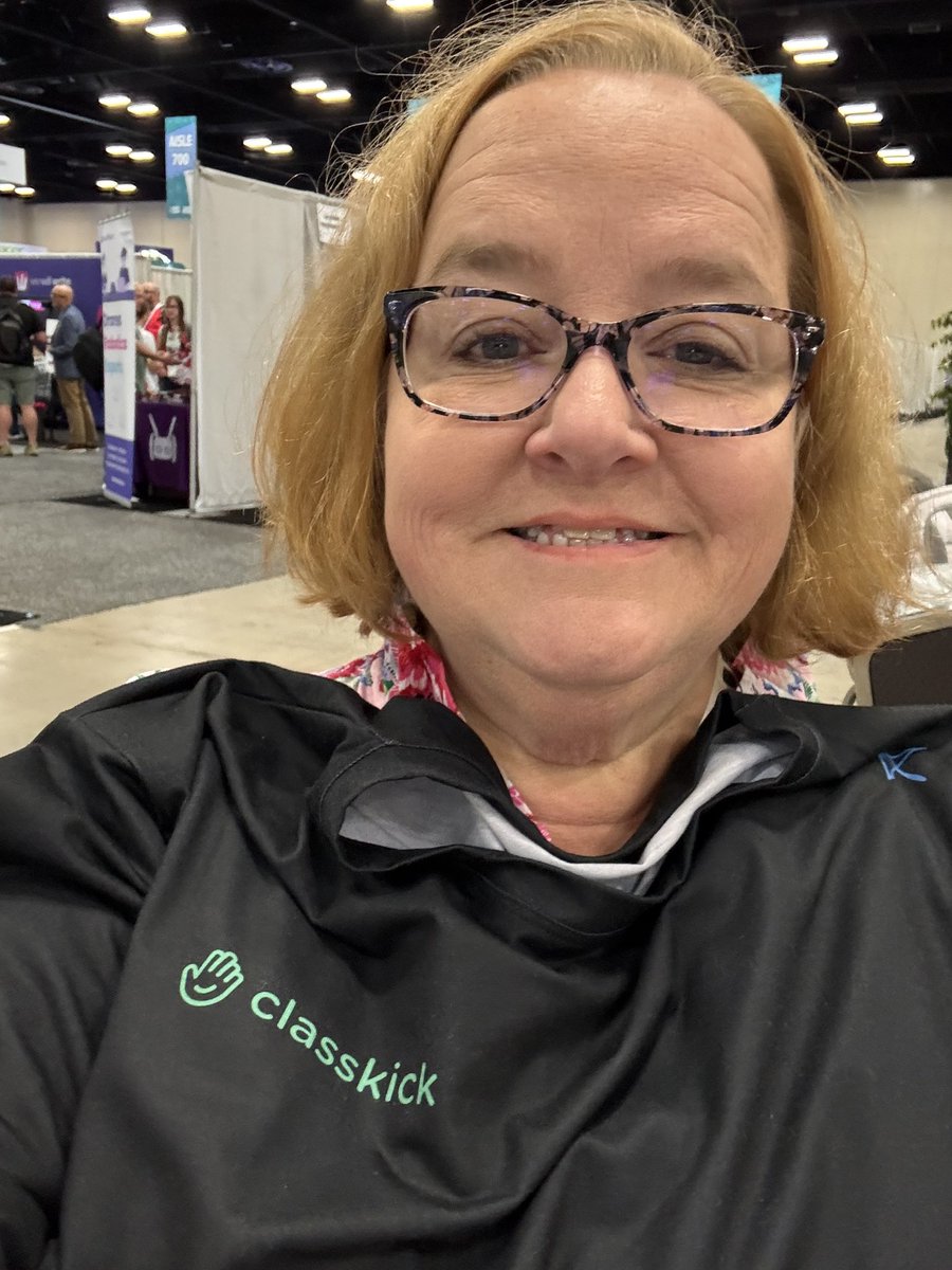 #classkickiste
I like your product and the cute shirt!