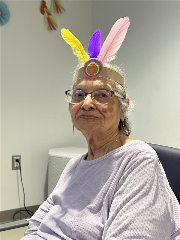 Partners_CH's tweet image. 🪶 Throughout #IndigenousHistoryMonth, residents at Wellbrook Place East created beautiful Indigenous-inspired crafts 💙

From dreamcatchers to teepees, these sessions celebrated culture, creativity &amp;amp; community during #SeniorsMonth 🌿