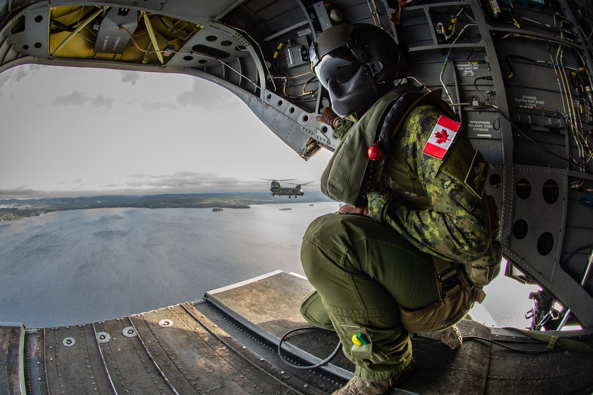 RCAF_ARC's tweet image. #HappyCanadaDay from all of us at the RCAF! 🇨🇦