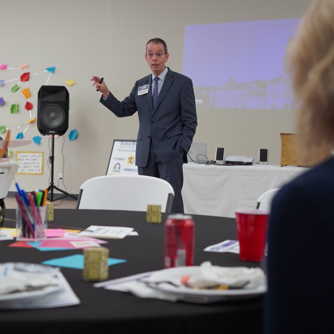What an incredible day in Kingman!🌾

Last week, I presented at the inaugural Kansas Connecting Entrepreneurial Communities conference and the entrepreneurial spirit in our small Kansas towns energizes me.

#KState | <a href="/KState/">K-State</a> | <a href="/networkkansas/">Network Kansas</a>