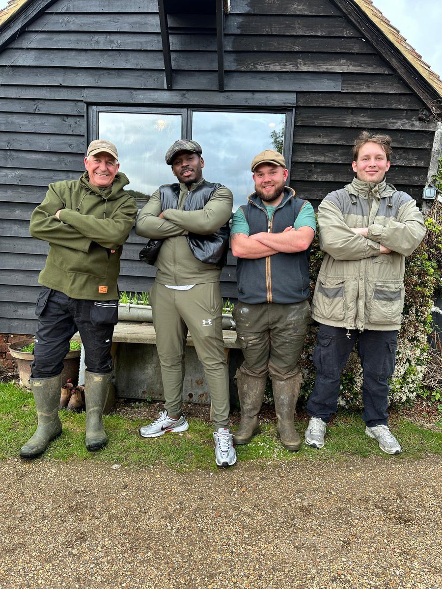 Hood 2 Farm EP 5 Out Now ! 

youtube.com/watch?v=UncP9r…