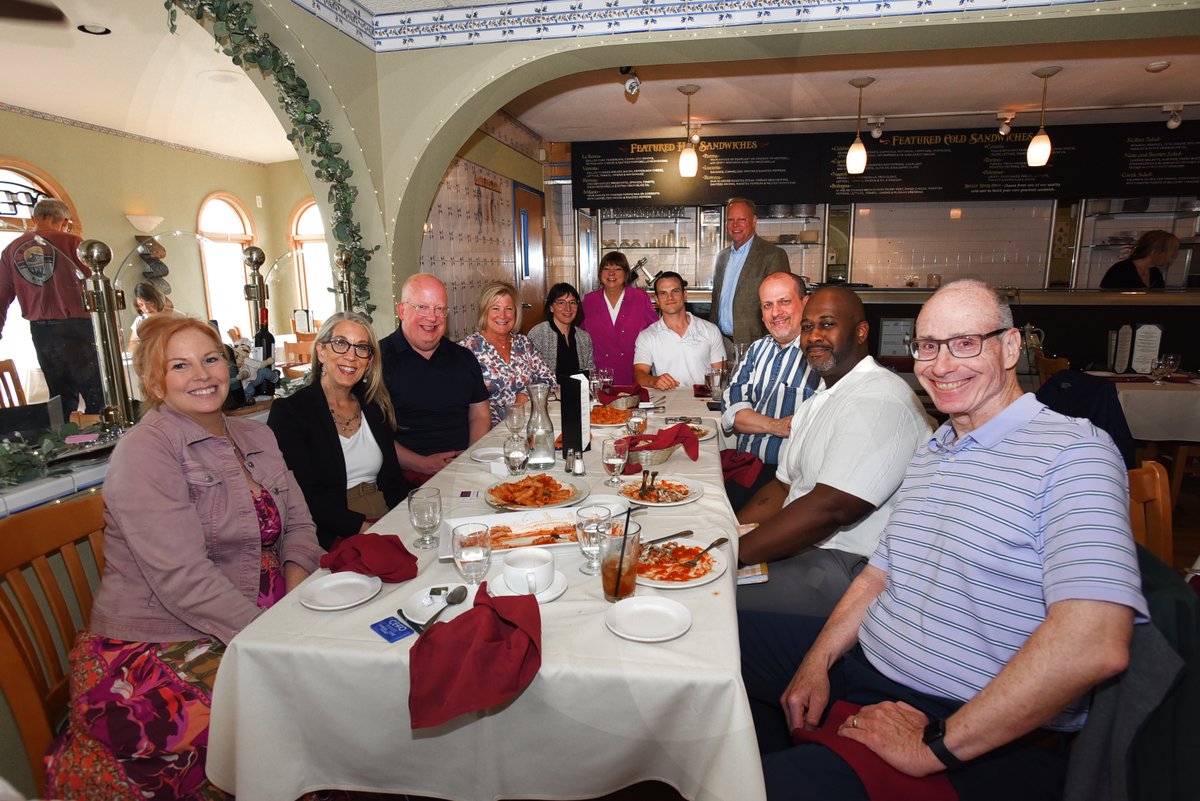It was nice to meet over lunch at our Sales Performer's Club Lunch Meeting this June. As always, great connections and discussions. 

Come join us for the July luncheon in #AlbanyNY.

Register here!
eventbrite.com/e/sales-perfor…