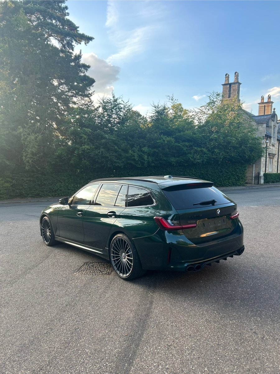 Special new arrival

2023 Alpina B3, green over tan 🤤