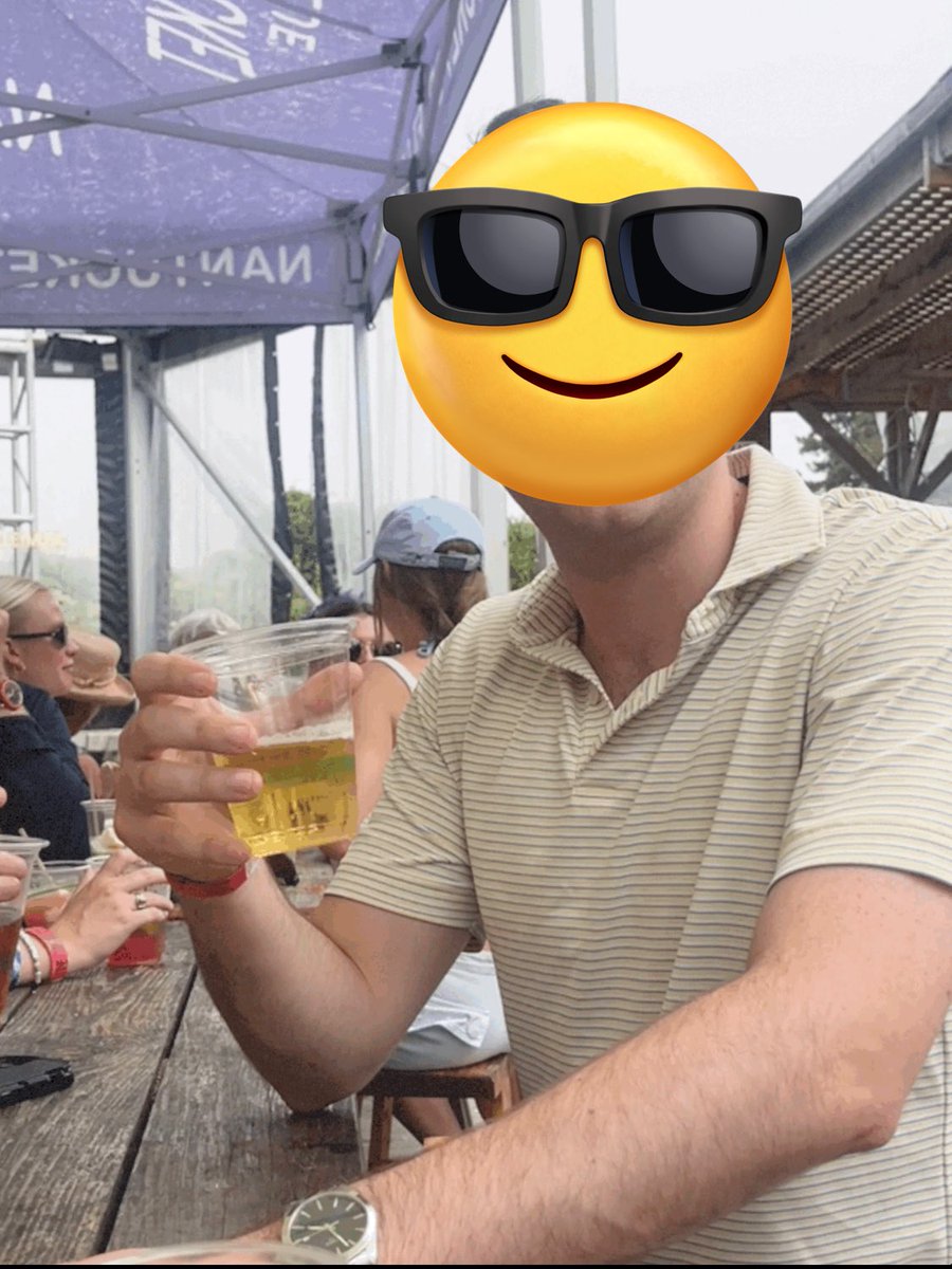 ddnova416's tweet photo. JP Morgan let the kid out of the dungeon @guinneygoblin69 https://t.co/4x7pEw0Q12