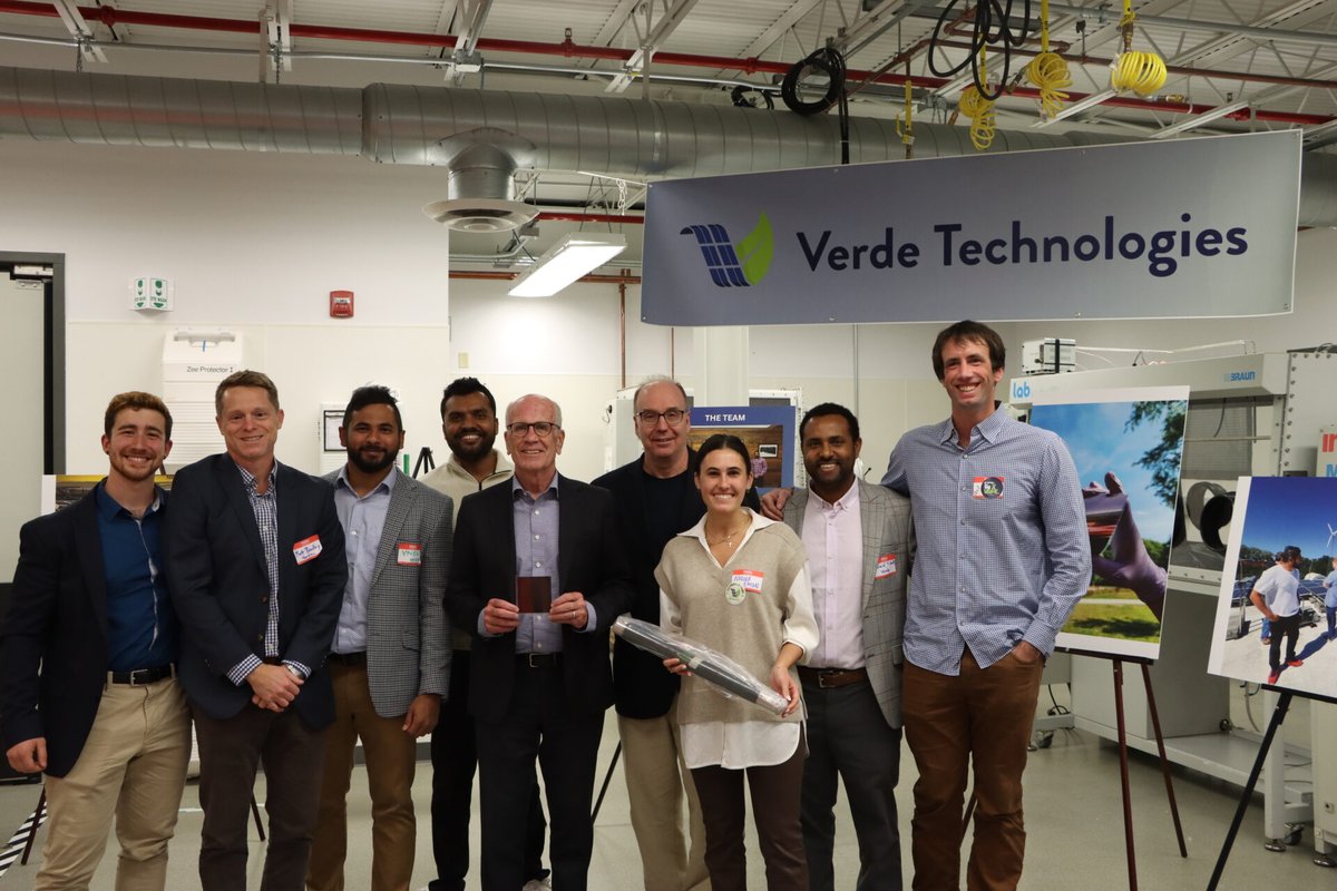 INicorps's tweet image. 🌟 Impact Spotlight: Burlington Solar Startup Raises Over $17M 🌟
@uvmvermont #icorps alum Verde Technologies is partnering with @ENERGY Solar Energy Technologies Office on a $11.25 million project developing tandem solar modules at @MIT. Learn more: bit.ly/42IJ7PU