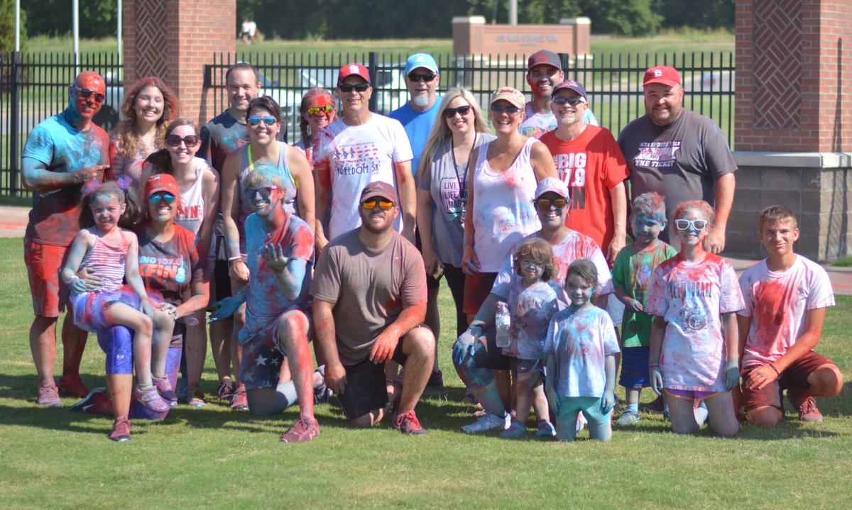 redwolfvoice's tweet image. Some of my favorite memories over the years have come at our Red, White & Blue Color Run!
It’s even more special this year as proceeds go towards our friend, @JC_RWRC in his fight against cancer.
Encouraging all @AStateRedWolves fans to start the 4th by having fun with us!!