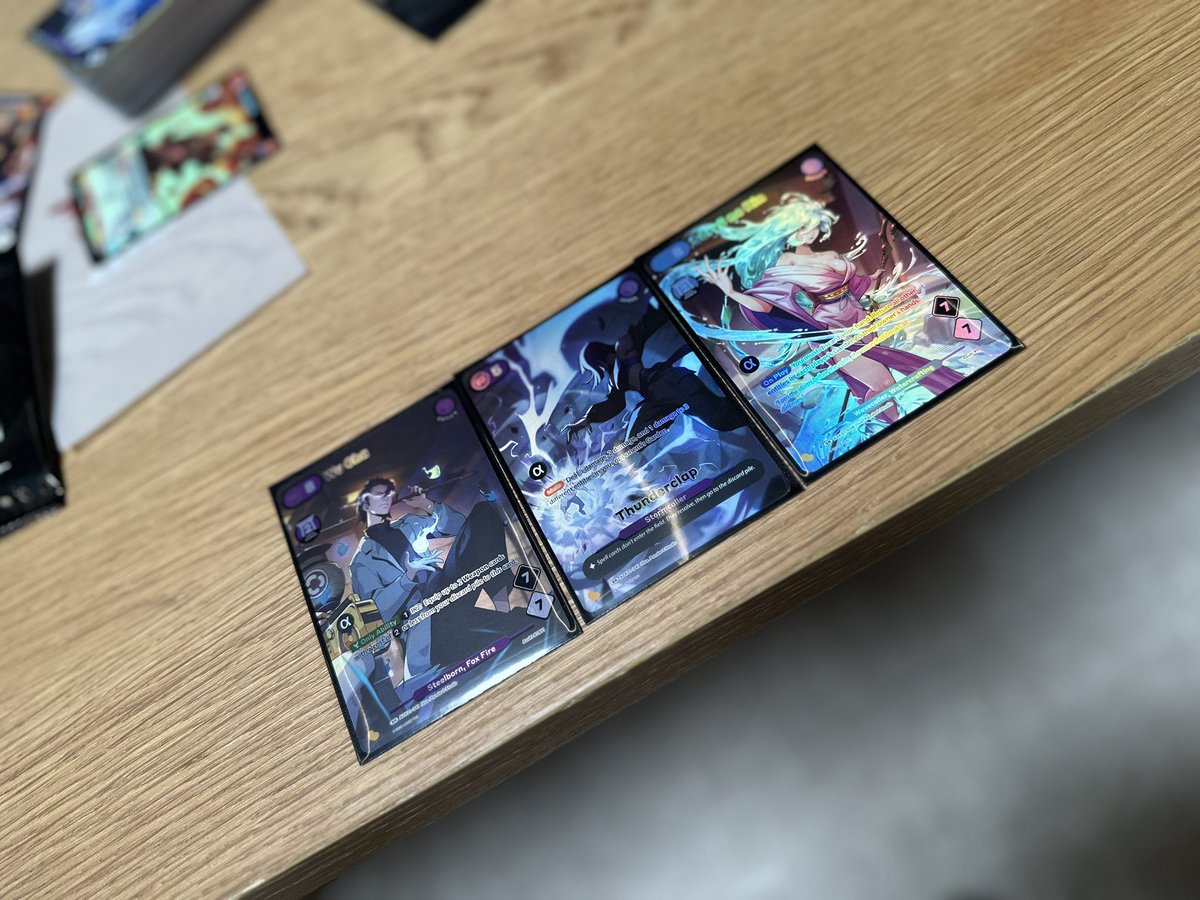 AzukiTCG's tweet image. 1st alpha box ever ripped
whos ready to play some games?