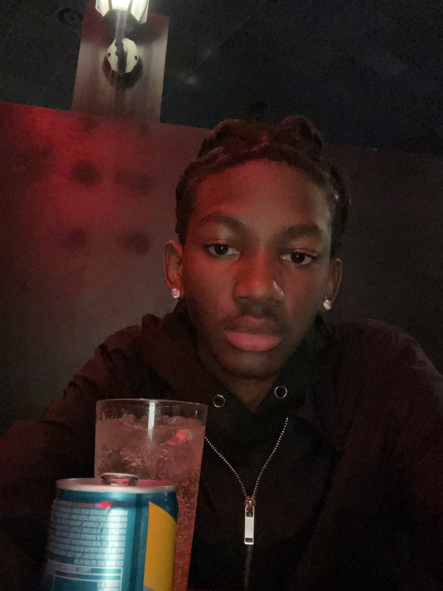 yungkutta6's tweet image. Nun 2 smile bout
